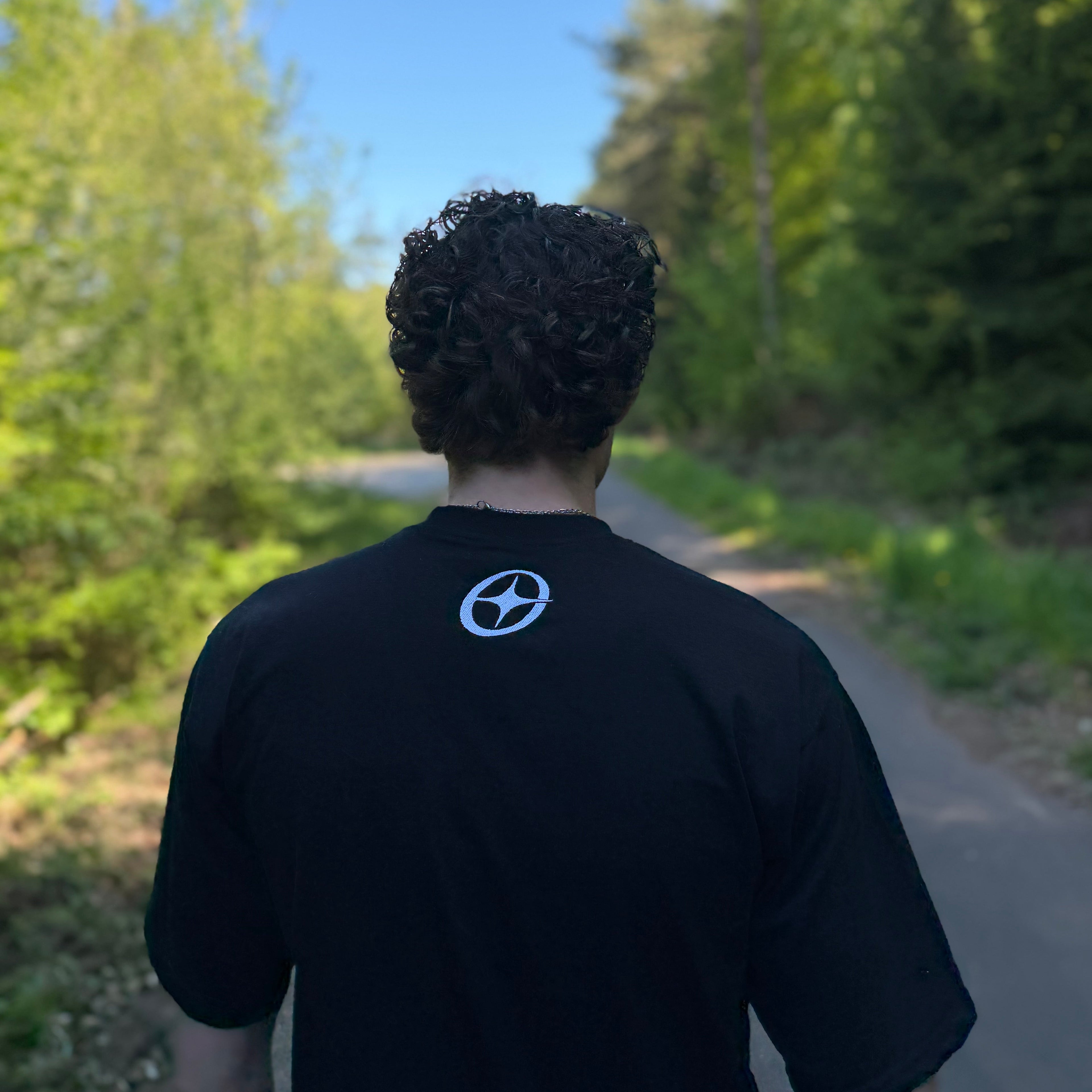 REiO Black Shirt